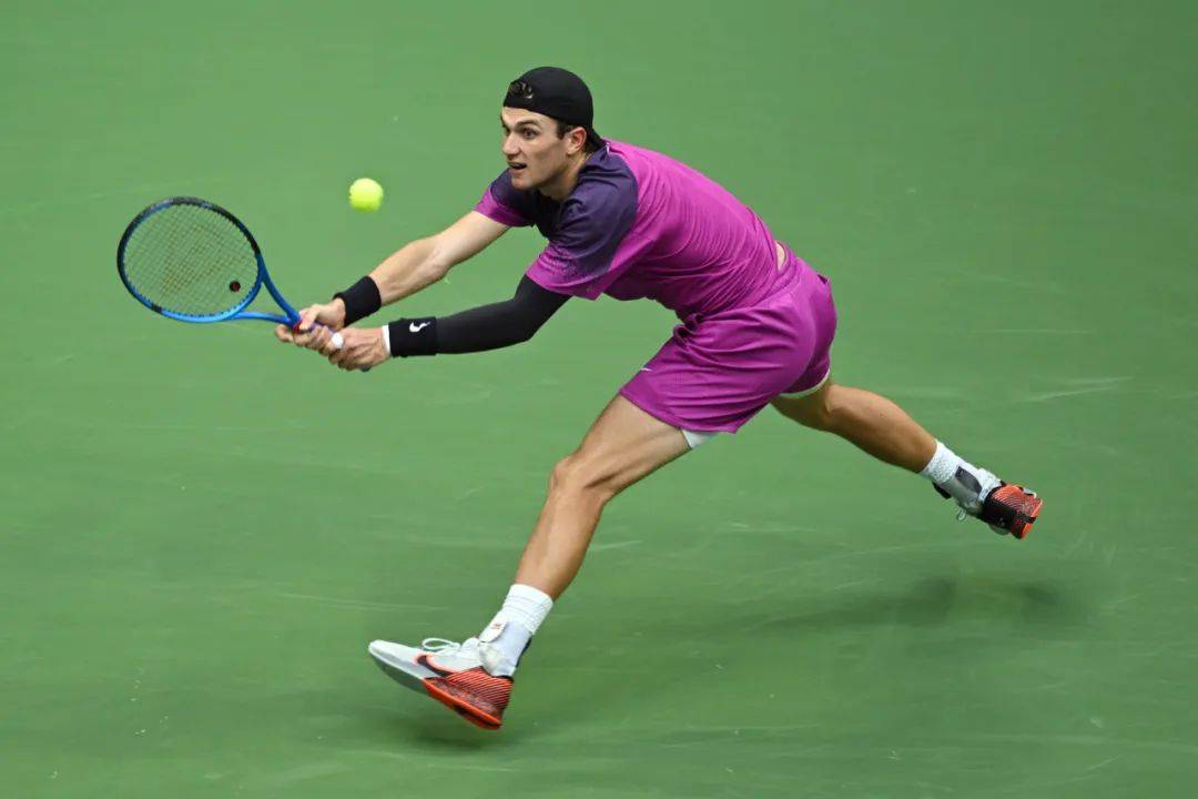 从而实现比 从而实现比